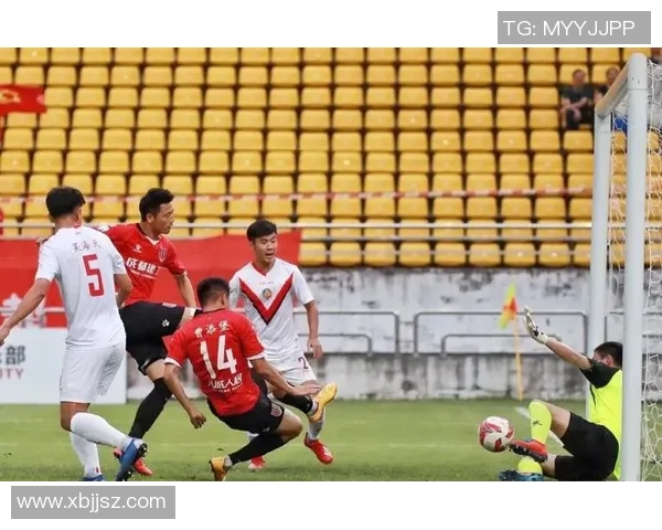 湖南湘涛迎战成都兴城争夺中甲联赛关键三分的激烈对决